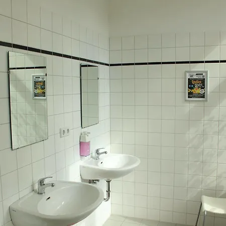 St Christopher's - Alexanderplatz * ベルリン