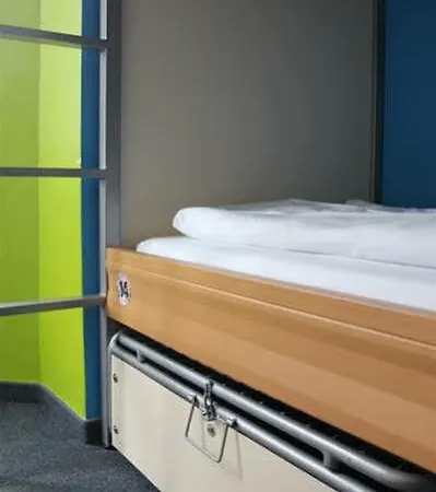 St Christopher's - Alexanderplatz ベルリン