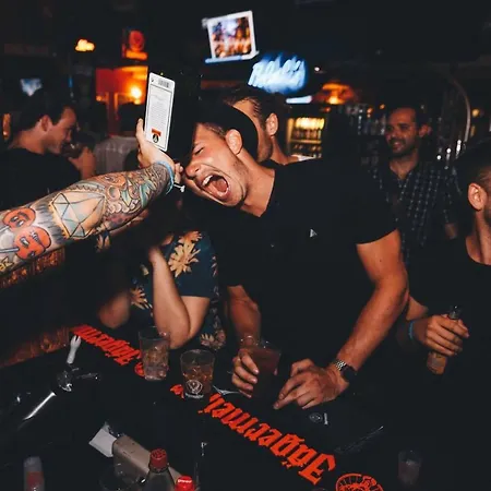 St Christopher's - Alexanderplatz ベルリン