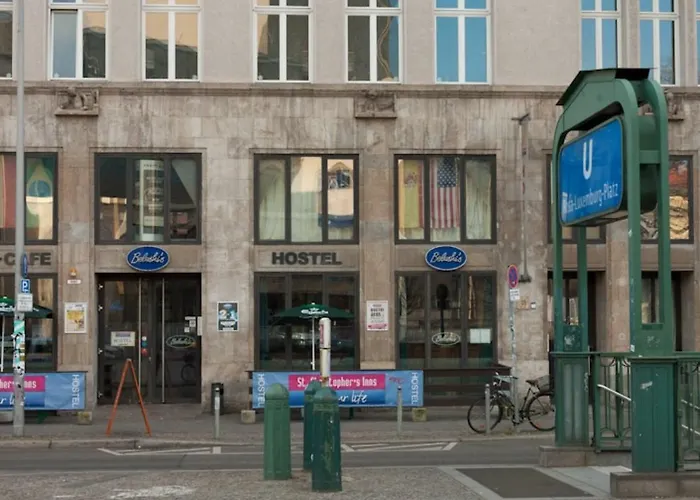 St Christopher's - Alexanderplatz * Berlijn