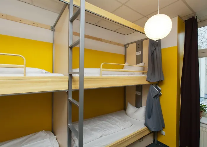 St Christopher's - Alexanderplatz * Berlijn