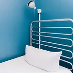 St Christopher's - Alexanderplatz * Berlijn