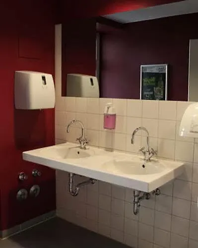 St Christopher's - Alexanderplatz Berlín