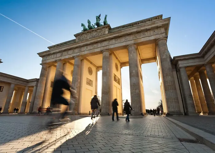 St Christopher's - Alexanderplatz *